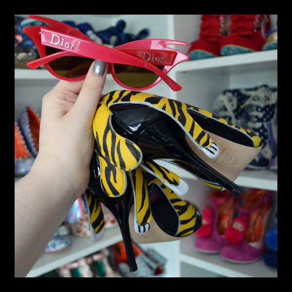 moschino cheap & chic tiger shoes and miss dior cherie sunglasses moschino cheap & chic tiger shoes and miss dior cherie sunglasses