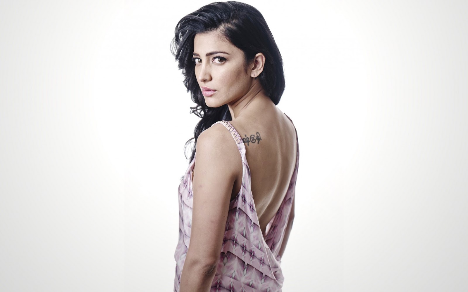 shruti hassan wallpaper hd