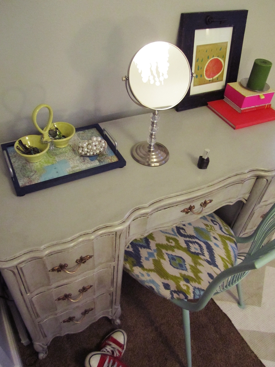 The Vanity That Transformed Her Bedroom Beyond Belief