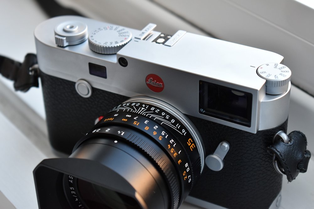 Leica M10 mirrorless spesifikasi dan harga DSLr