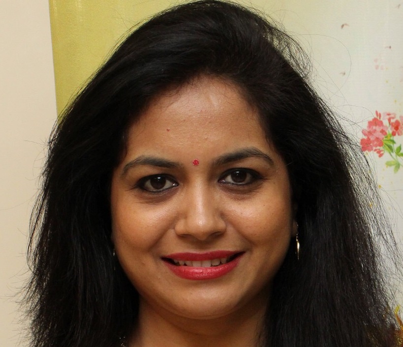 Telugu Singer Sunitha Latest Oily Face Close Up Photos