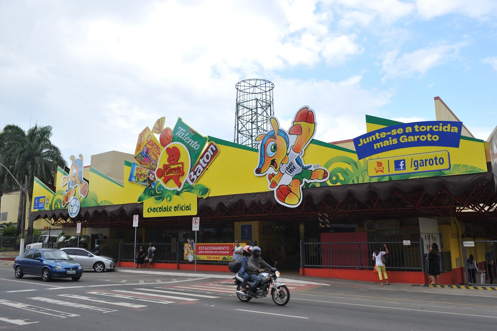 Notícias do Dia Fábrica da Chocolates Garoto estreia nova fachada