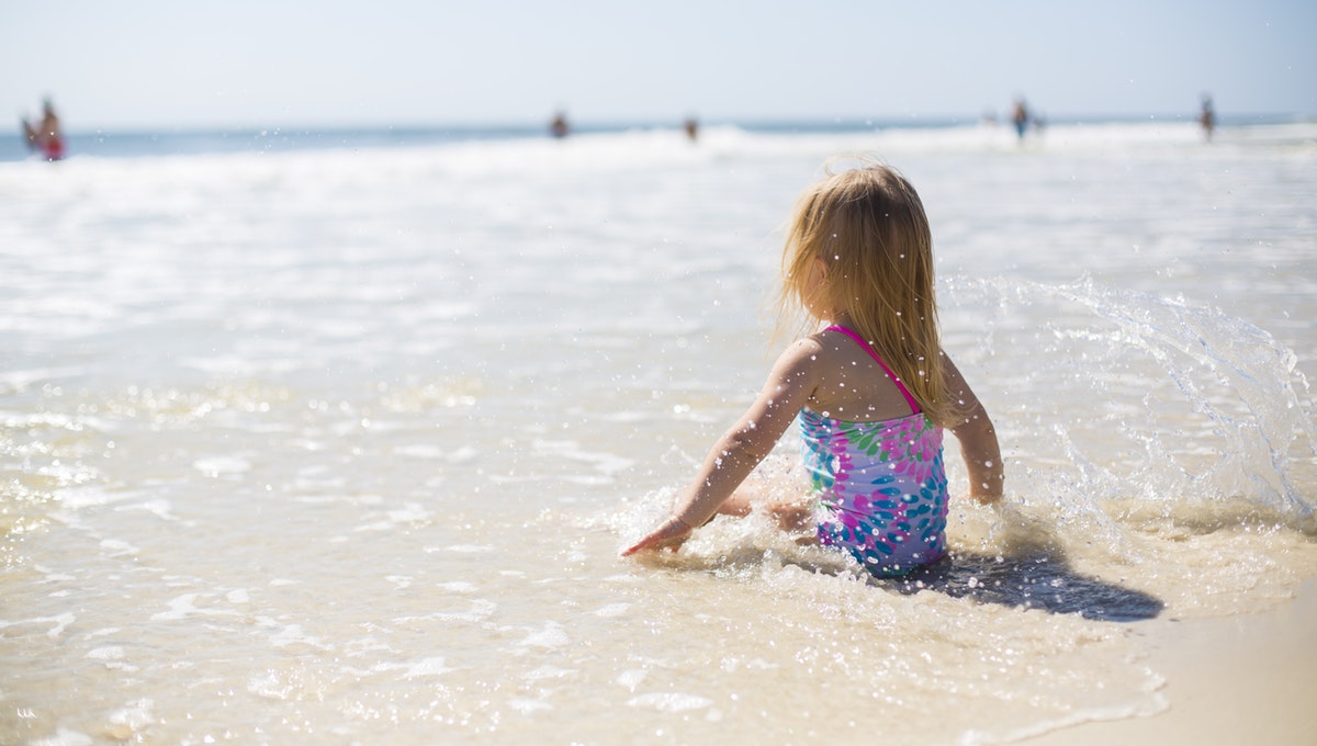 Mom Among Chaos Benefits of Teaching Babies to Swim