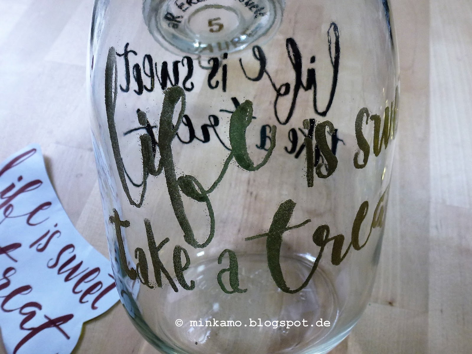 Minkamo's Creative Space Embossing auf Glas Embossing on glass {DIY}