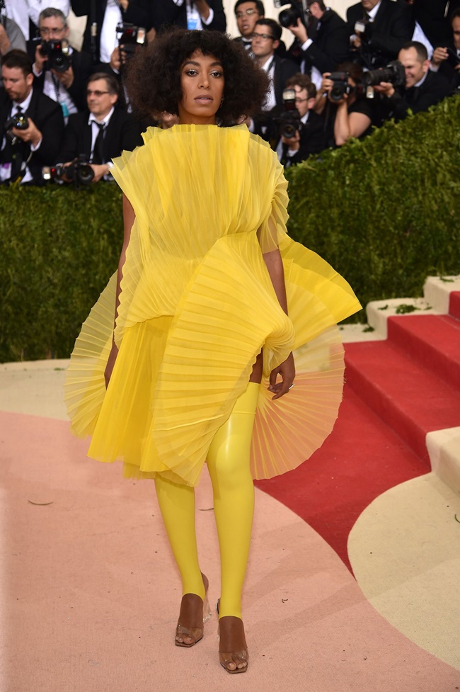 BEST LOOKS FROM MET GALA 16' - Shades Of Classy BEST LOOKS FROM MET GALA 16' - Shades Of Classy