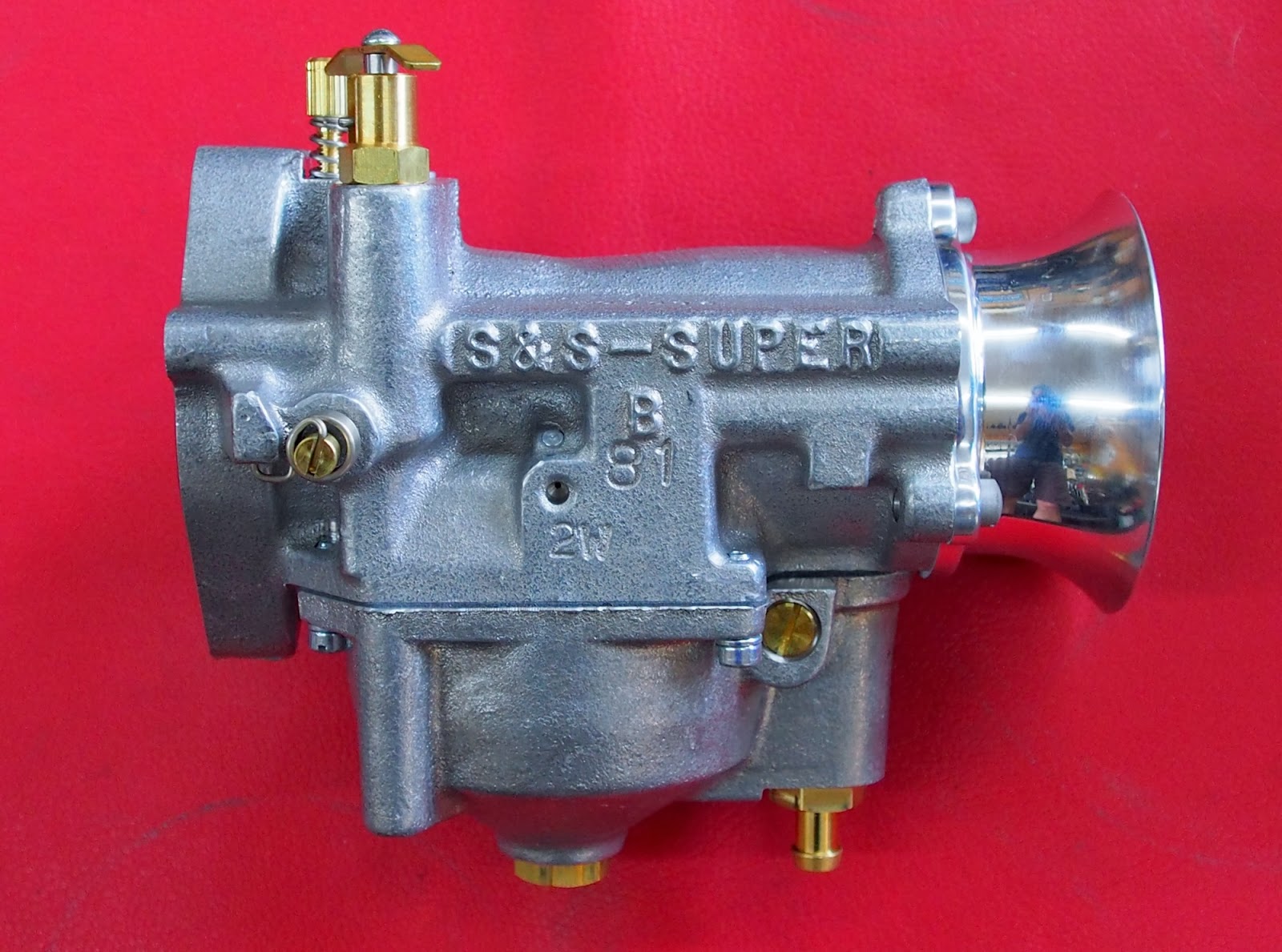 大神戸共榮圈 S&S Bキャブ再販品 と Bキャブにファンネルを付けるとセッティングがでない? 大神戸共榮圈 S&S Bキャブ再販品 と Bキャブにファンネルを付けるとセッティングがでない?