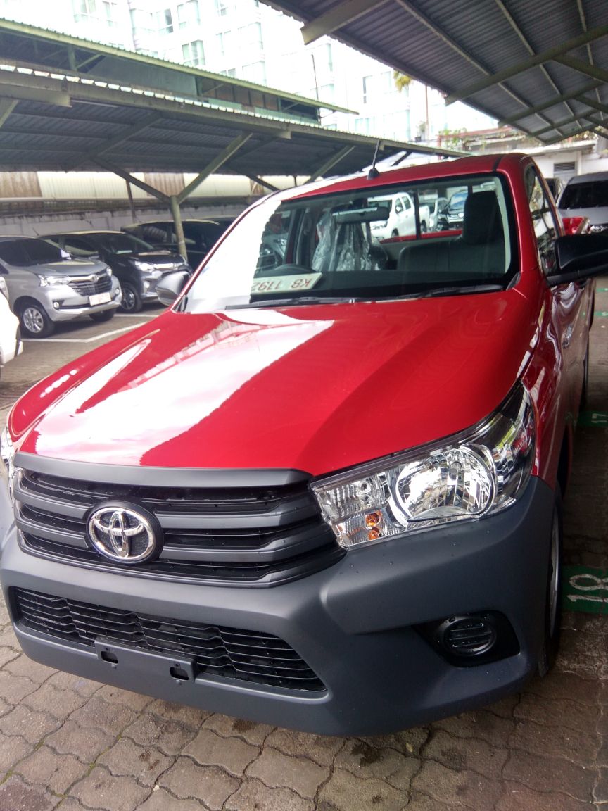 Promo Imlek khusus Toyota Hilux Single Cabin Dp 20jtan HARGA MOBIL
