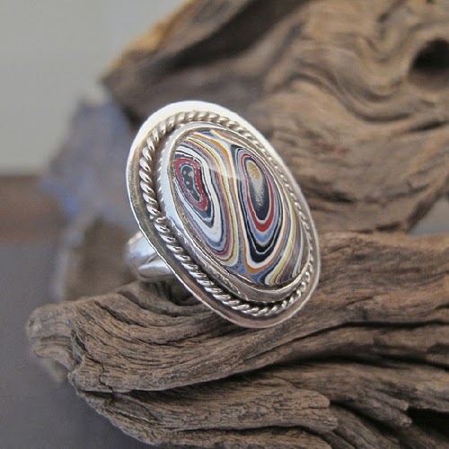 07-Cindy-Dempsey-Motor-Agate-Fordite-Paint-Jewellery-www-designstack-co