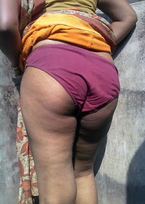 Moti Gand Wali Aunty Ki Nangi Hairy Chut