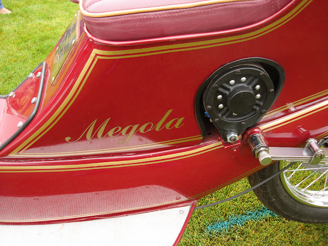 1922-Megola-motorcycle-Rotary-engine-front-wheel-drive-hydro-carbons.blogspot.com-Rear-suspension