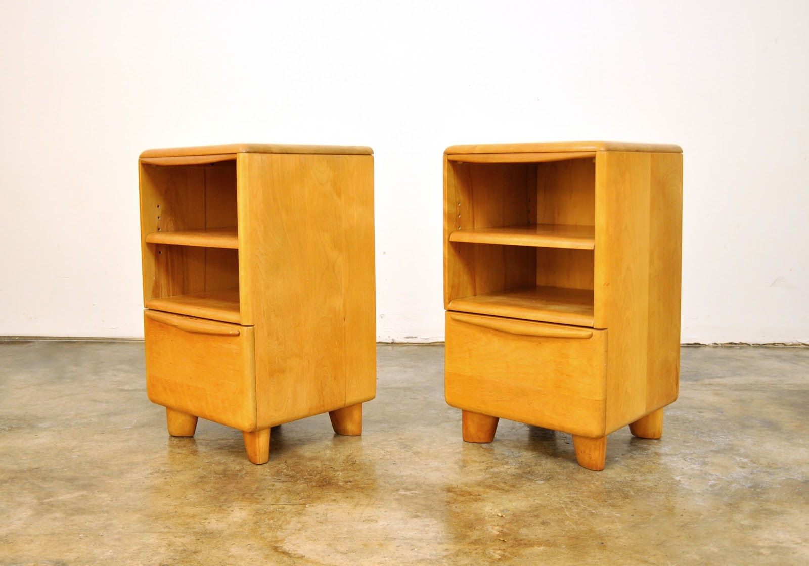 SELECT MODERN Pair of Heywood Wakefield Encore Nightstands