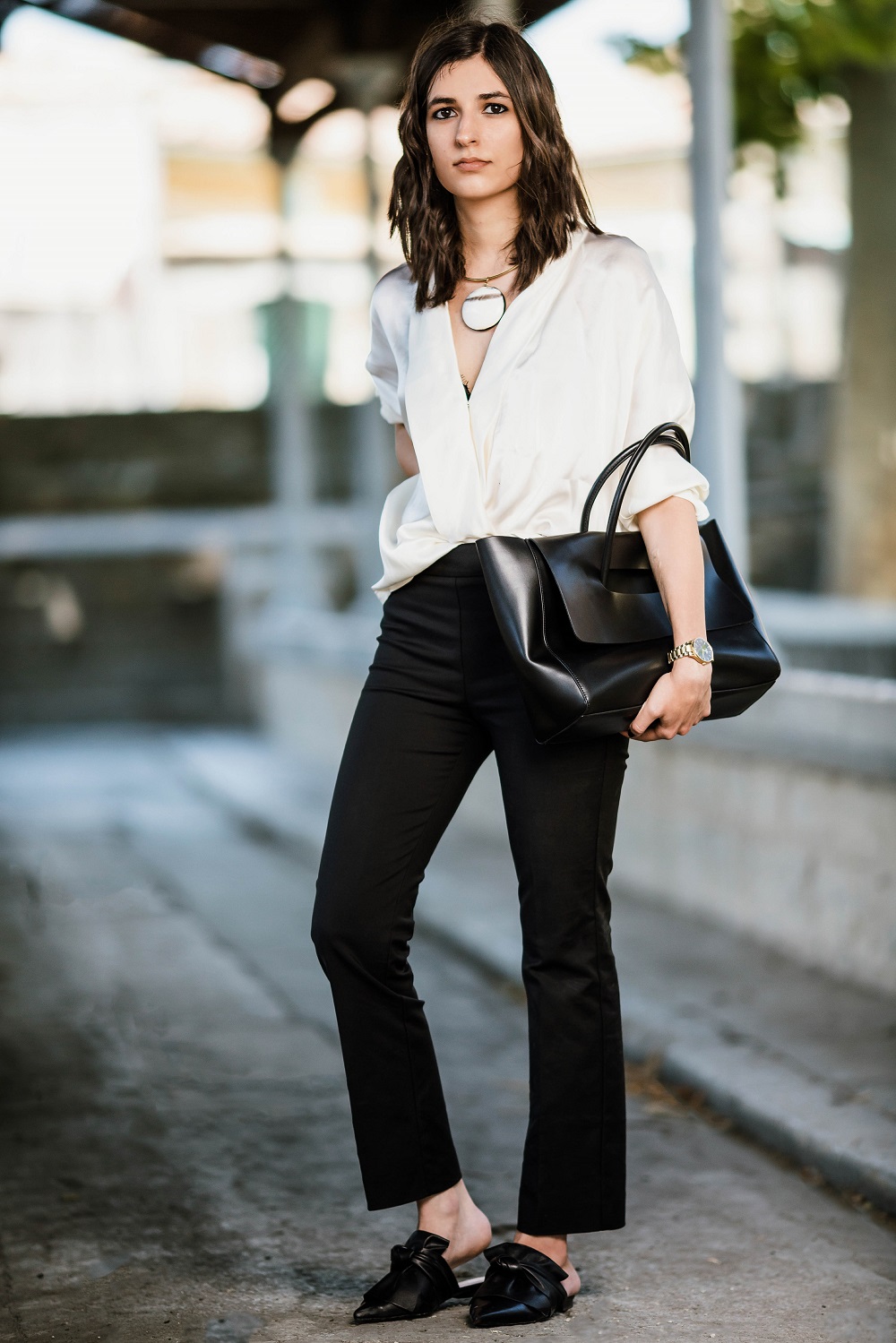 Silk and leather | Aria Di Bari | Bloglovin’