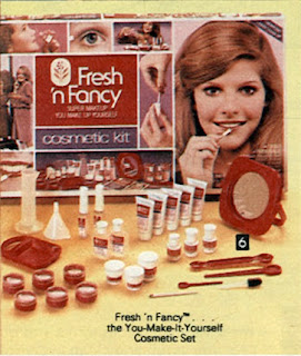 Fourth Grade Nothing: Fresh 'N Fancy | Make Your Own Cosmetics Kit