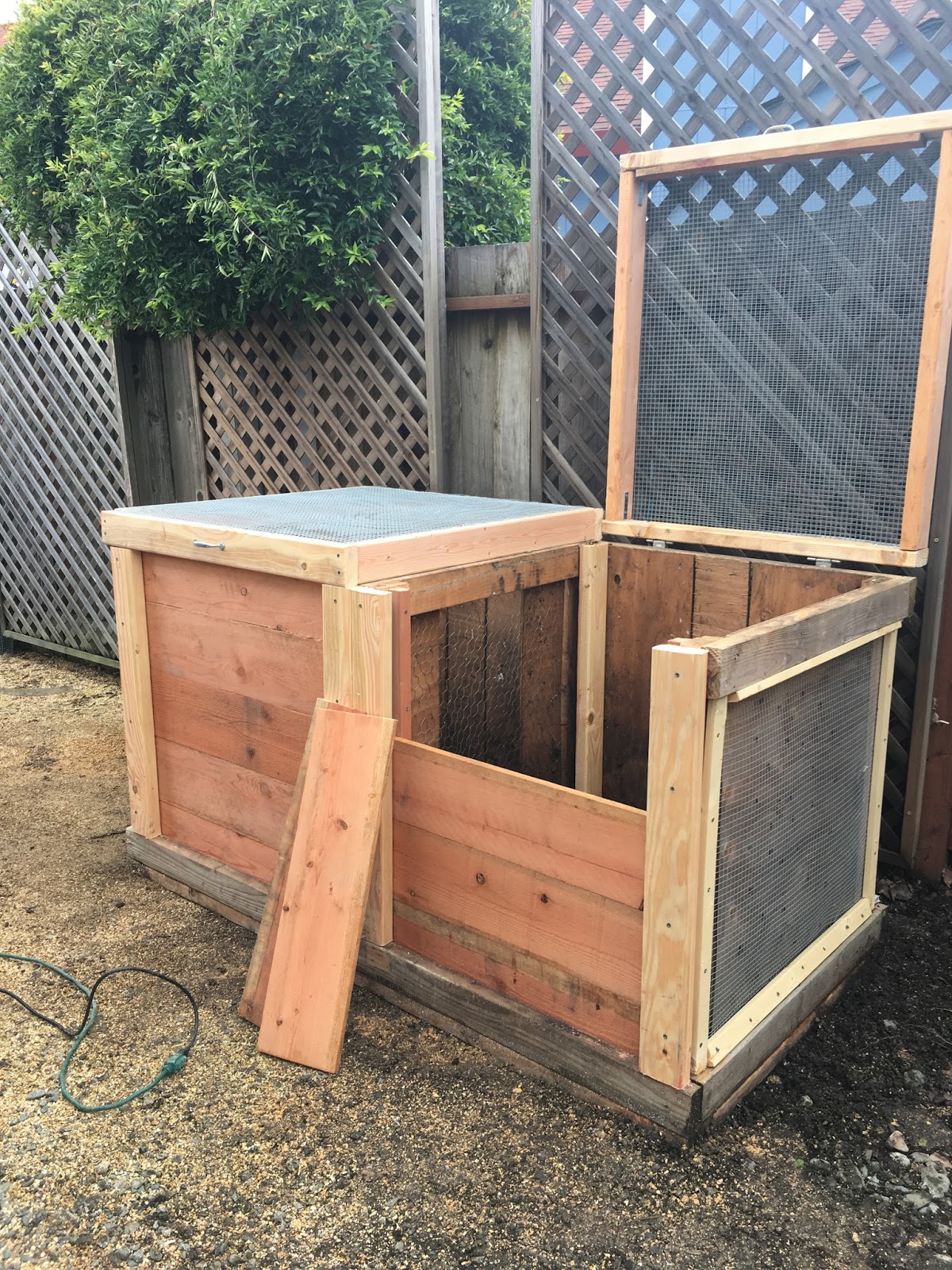 LoriBees Garden Rat Update and a Compost Bin Retrofit