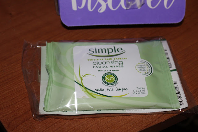 Simple facial wipes