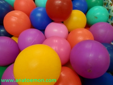 Bola Warna Warni Kecil - bola 88