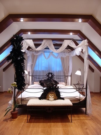 decorative beams illuminated for bedroom