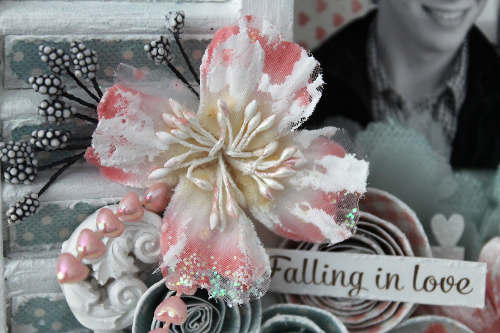 Ingrid's place: photo frame with shutters *Maja Design*