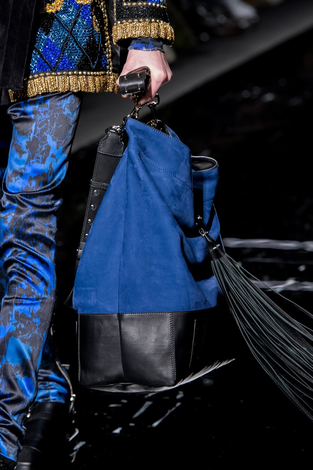 loveisspeed....... BALMAIN HOMME FALL 2017 MENSWEAR FASHION SHOW DETAILS