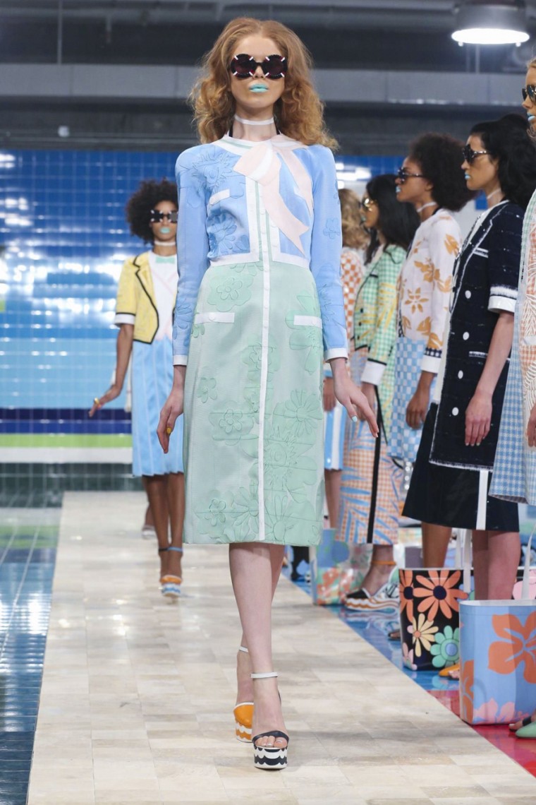 Thom Browne Spring Summer 2017 - New York Fashion Week thom-browne, thom-browne-spring-summer, thom-browne-printemps-ete, nyfw, nyfw16, new-york-fashion-week, runway-photos, model-photos, fashion-photos, thom-browne-ss17, thom-browne-spring-summer-new-york-fashion-week, dudessinauxpodiums, du-dessin-aux-podiums