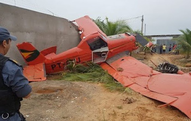 Avião cai em quintal de residência no interior do MA Avião cai em quintal de residência no interior do MA