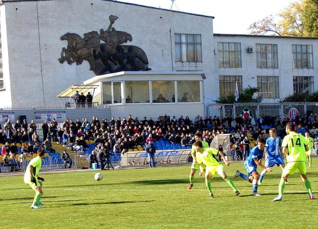 сталь десна