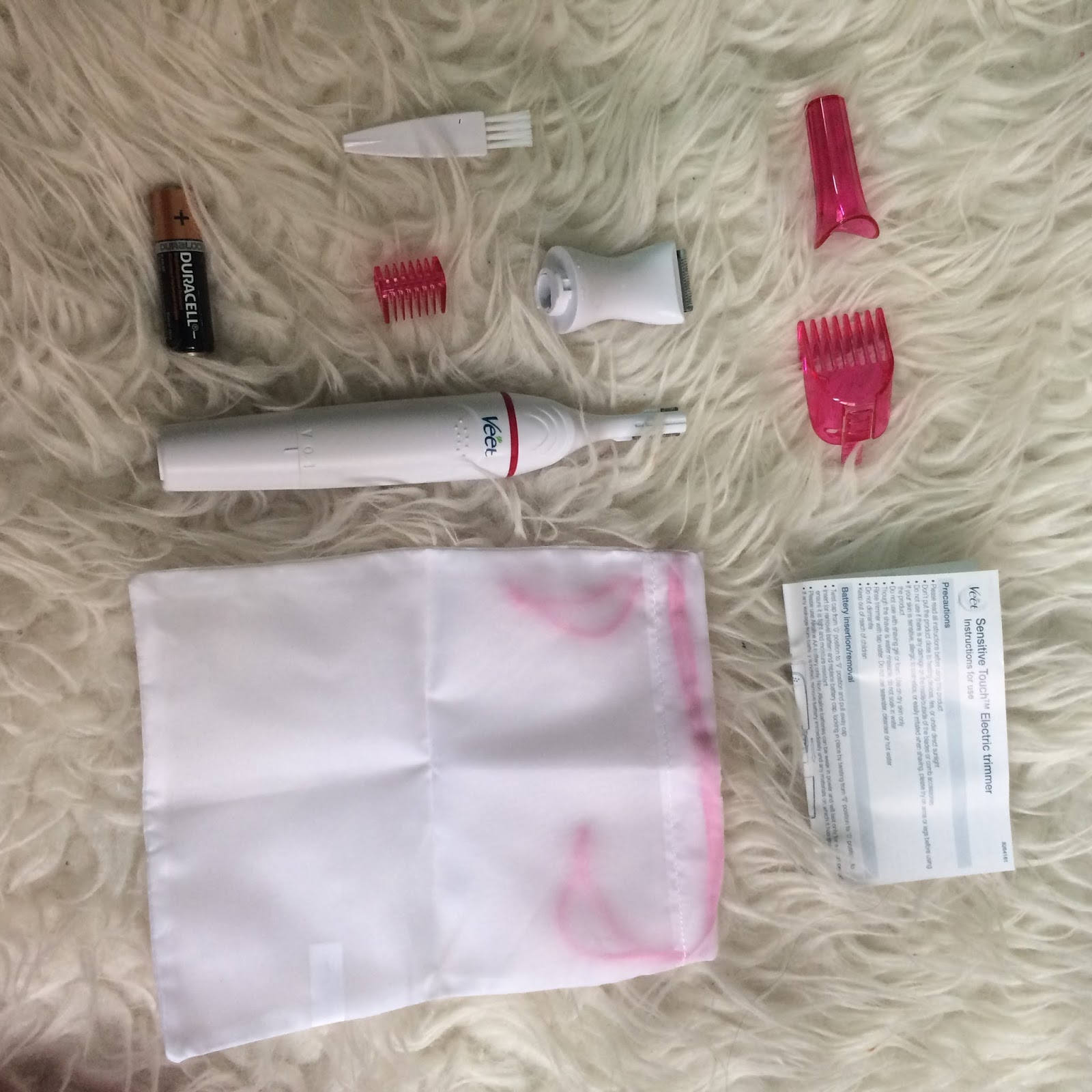 veet trimmer battery size