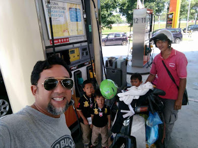 Kisah viral 4 beranak naik motor untuk pulang beraya