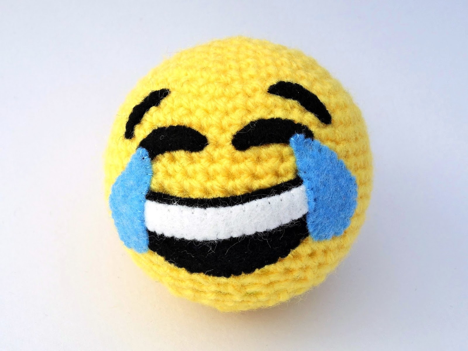 Always Arty Crochet Emoji Balls