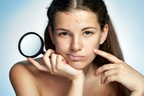 6 Masques visage à faire avec de la banane pour traiter tous les problèmes de la peau 6 Masques visage à faire avec de la banane pour traiter tous les problèmes de la peau