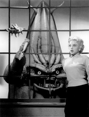 Still, Beverly Garland with Beulah, It Conquered the World (1956)