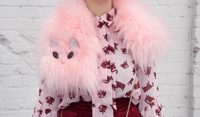 Sara is in Love with… blogger style fashion pink orange red burgundy pleated skirt faux fur cat scarf hat pink hair pinko cat print moschino gloves platform shoes Vivienne Westwood x Melissa Cléo Ferin Mercury Alexander Wang faux fur scarf, cat scarf, cleo ferin mercury