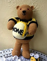 http://www.ravelry.com/patterns/library/big-honey-bear