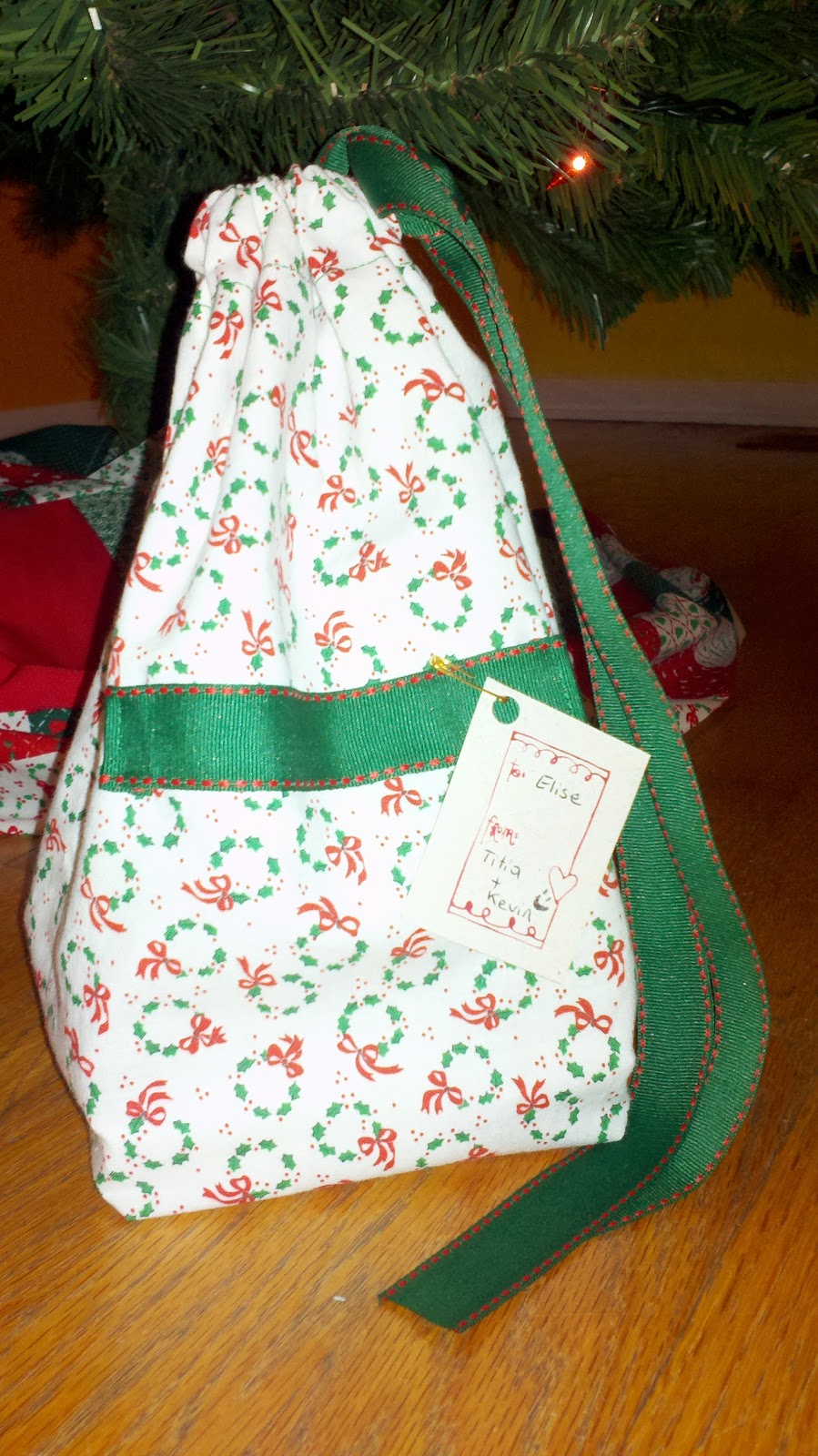 Everything Titia Homemade Christmas Fabric Gift Bags with a Tag