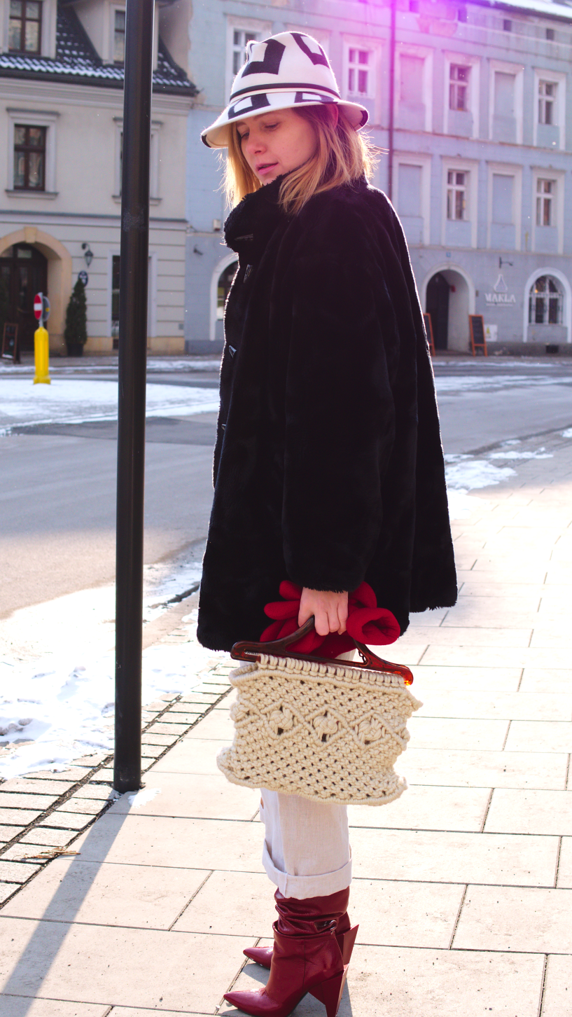 #zimowastylizacja #futerko #winterlook #outfit #kozakizara #czarnefuterko #streetwear