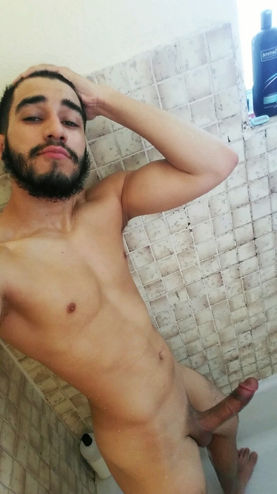 Homens Pelados Naked Men Amador Barbudo E Dotado 27120 | Hot Sex Picture