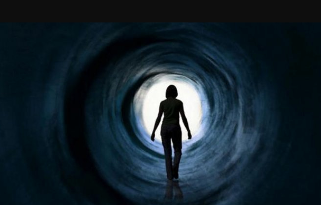 Misteri Lorong Waktu dan Penjelasan Secara Sains Misteri Lorong Waktu dan Penjelasan Secara Sains