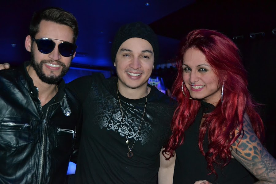 "Backstage Victor Drija"