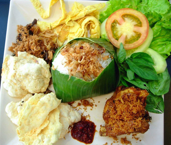 المأكولات المشهورة في اندونيسيا | اندونيسيا