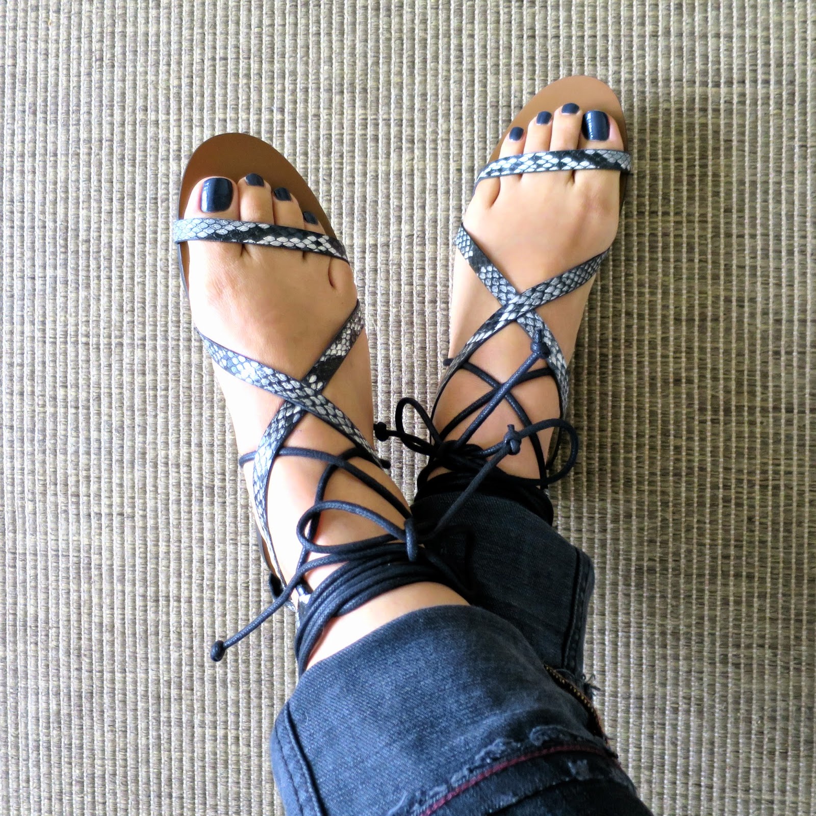 scrunchie sandals mango