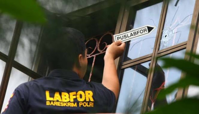 Brimob Nembak Kepala Sendiri Lantaran Kasus Peluru Nyasar Rumah Ketua Fraksi PKS Brimob Nembak Kepala Sendiri Lantaran Kasus Peluru Nyasar Rumah Ketua Fraksi PKS