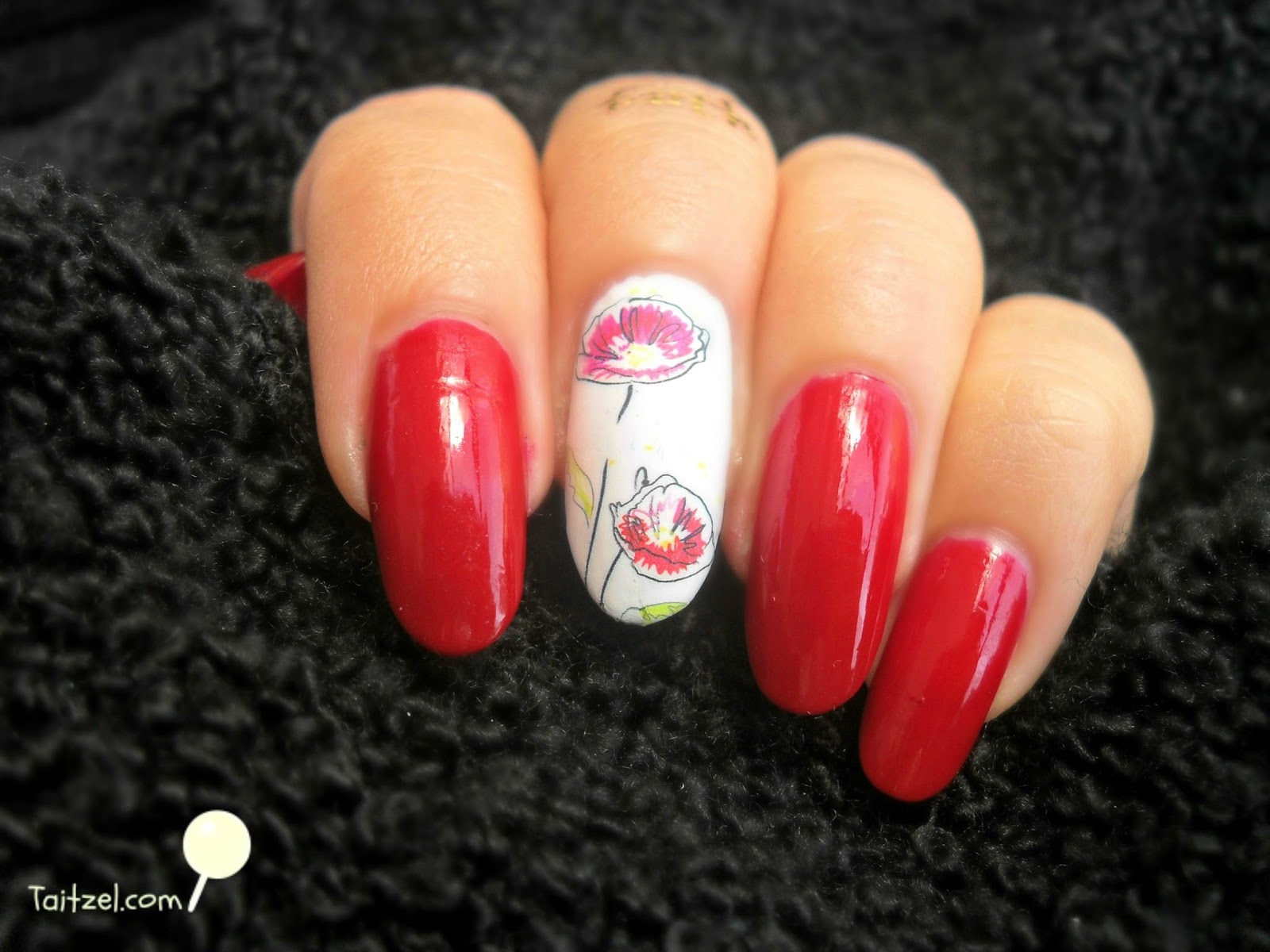 Manichiura Cu Oja Rosie Si Maci Poppy Red Nails Taitzel Beauty