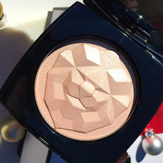 Chanel Le Signe du Lion Illuminating Powder in Or Rose · the beauty endeavor