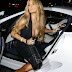 Paris Hilton sensualiza to get out of car