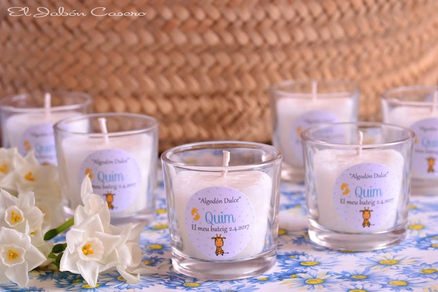 Detalles de bautizo velas aromaticas personalizadas