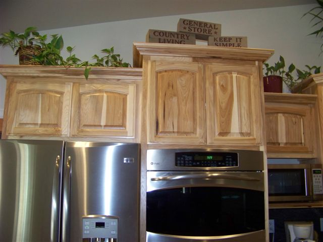 Scott River Custom Cabinets: Hickory Cabinets with Raised Panel