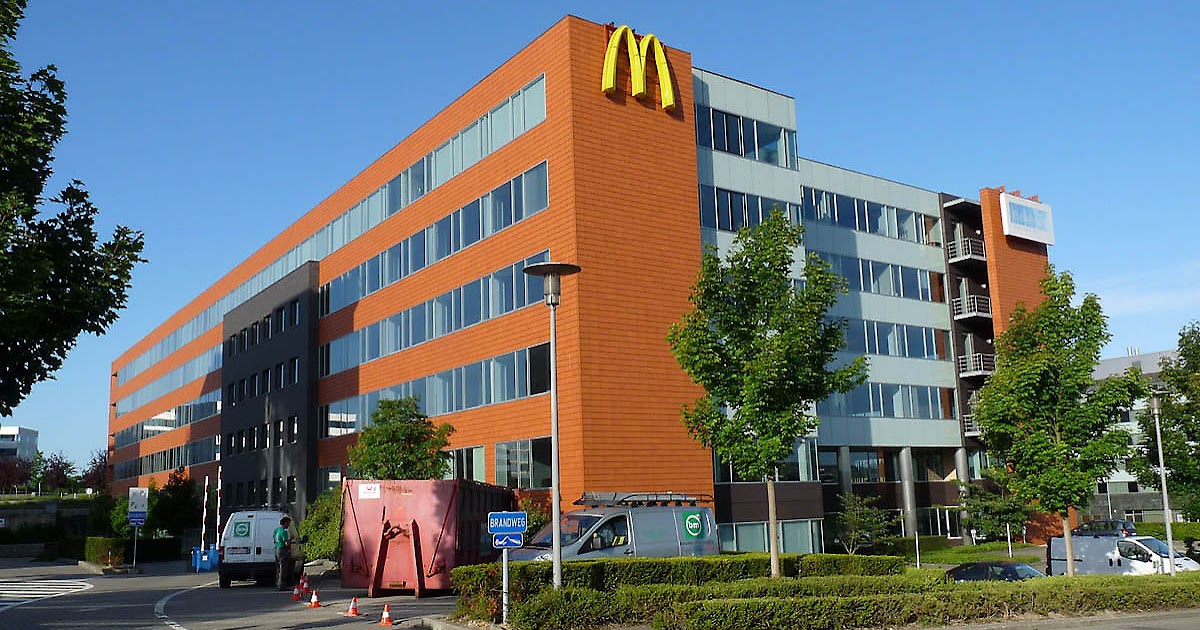Menguak Sejarah Berdirinya McDonald, Franchise Restoran Cepat Saji Yang Mendunia Sarankeuangan | Informasi keuangan, asuransi, cara memulai usaha, tips mengatur keuangan, sejarah perusahaan dan bisnis.sarankeuangan.com