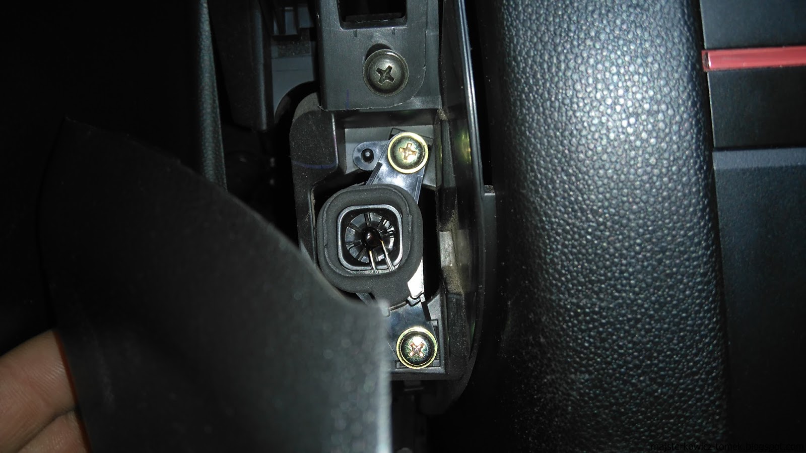 Mazda 3 I (BK) Hałasujący wentylator czujnika