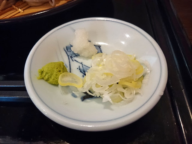 ミニ天丼+そば ミニ天丼+そばの写真