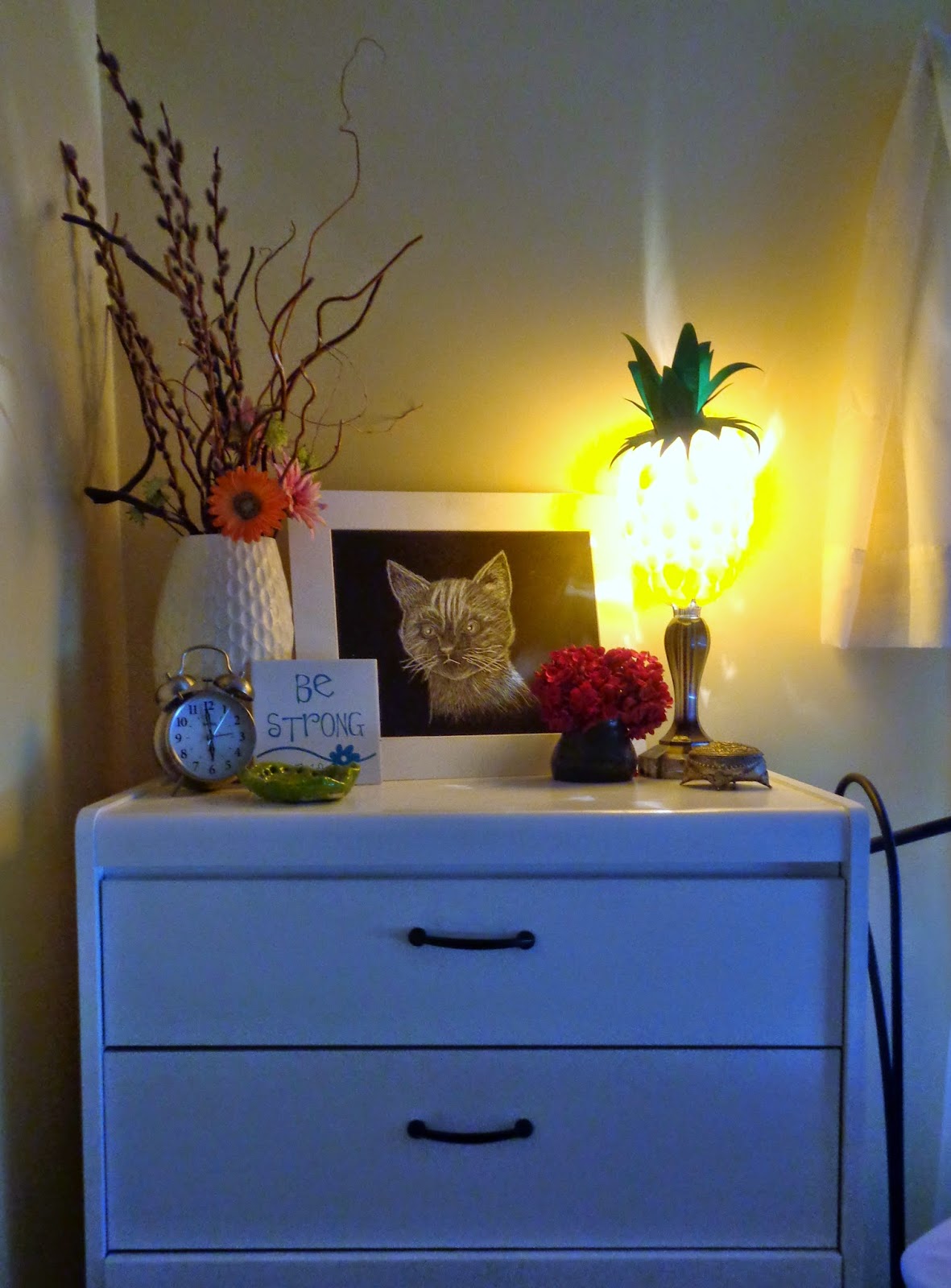 Harli G DIY Pineapple Room Decor